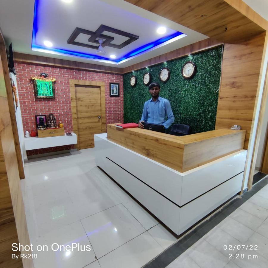 Collection O Hotel Green Park Ānand Εξωτερικό φωτογραφία