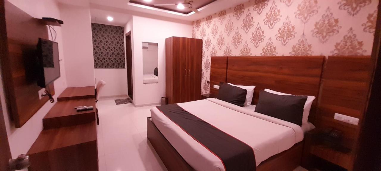 Collection O Hotel Green Park Ānand Εξωτερικό φωτογραφία